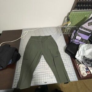 Athleta Women’s Headlands Cargo Pants